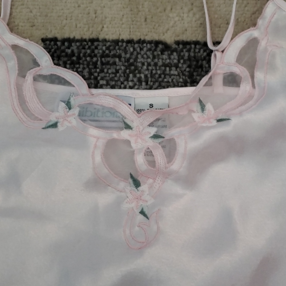 Two piece set - Picture 2 of 3